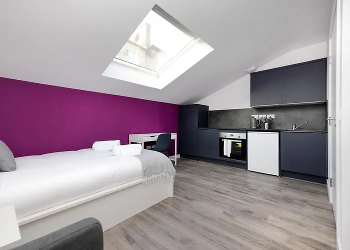Studio con letto king size